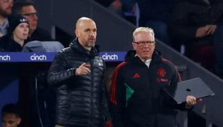 إقالة إيريك تين هاغ مؤجلة