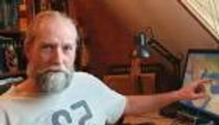 خبير الزلازل المثير للجدل يغرد خارج سرب الهزات الأرضية: «العرب أفضل أصدقائي»