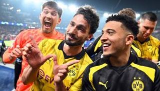 جادون سانشو نجم بروسيا دورتموند الألماني