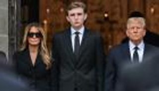 من فصول الثانوية لأروقة السياسة.. نجل ترامب الأصغر تحت الأضواء