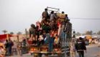 تحولت لـ«مدينة أشباح».. الآلاف يغادرون رفح