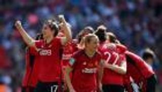 سيدات مانشستر يونايتد يصنعن التاريخ في ليلة سقوط الرجال