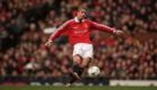 أين رونالدو؟.. ديفيد بيكهام ملك الركلات الحرة في الدوري الإنجليزي