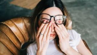 تعب شديد يلازم المصابين بالتهاب الدماغ