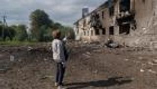 الحشود الروسية تتدحرج لـ«خاركيف».. منطقة عازلة أم سحابة دخان؟