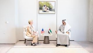 الدكتور سلطان الجابر يلتقي وزيرة الطاقة الأمريكية في أبوظبي