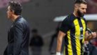أبرزها بنزيما.. 3 أسباب وراء طرد غاياردو من تدريب الاتحاد السعودي