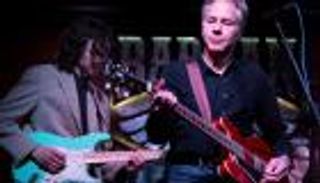 بلينكن عازف جيتار في أوكرانيا.. هل يعدل أوتار الحرب؟