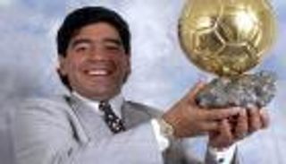 كرة مارادونا الذهبية.. سرقة ومزاد ودعوى قضائية