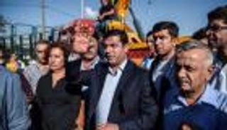 تركيا.. 42 عاما سجنا لـ«أوباما الأكراد»