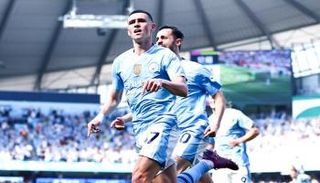 فيل فودين نجم مانشستر سيتي