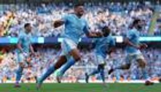 رباعية تاريخية.. مانشستر سيتي ملك الدوري الإنجليزي الجديد