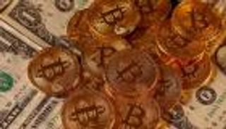 أسعار العملات الرقمية.. بيتكوين تفلت من تراجع شبه جماعي في الكريبتو