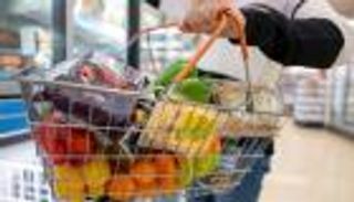 بريطانيا تروض التضخم.. أدنى مستوياته منذ 33 شهرا ولكن