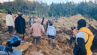 انزلاق التربة في غينيا الجديدة