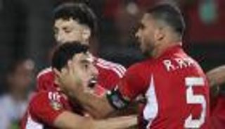 الثنائية السابعة.. الفرق العربية تحكم أفريقيا وآسيا بيد الأهلي والعين