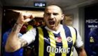 اعتزال ليوناردو بونوتشي.. صائد البطولات ينتظر هدية القدر