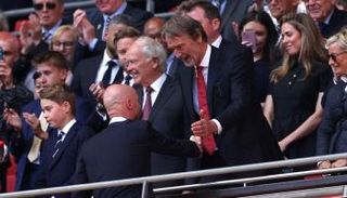 إريك تين هاغ والسير جيم راتكليف