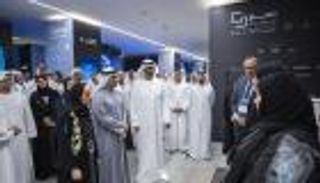 منصور بن زايد يزور فعاليات منتدى «اصنع في الإمارات»