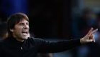 يناقش الإقالة قبل التعيين.. كونتي يرسم خطة إحياء نابولي