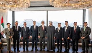 الشيخ محمد بن زايد آل نهيان مع وفدي الشركات الكبرى وريادة الأعمال