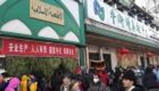 شارع نيوجيه في الصين.. ملتقى اللغة العربية والأكلات الشهية