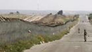 «سيطرة عملياتية».. إسرائيل تنتهك «كامب ديفيد» في فيلادلفيا