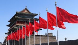 الصين تسارع في إنتاج الطاقة النظيفة