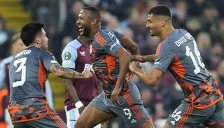 أيوب الكعبي ضد أستون فيلا