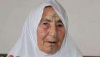 رقية الحكيم.. تونسية عمرها 104 أعوام تسافر لأداء الحج