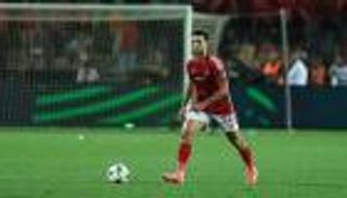 ماذا يحدث في الأهلي المصري؟.. رسالة غامضة من محمد عبدالمنعم