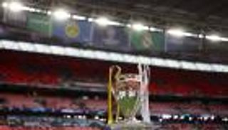 لم تفشل منذ «السابعة».. تميمة حظ ريال مدريد تدعمه في ويمبلي (فيديو)