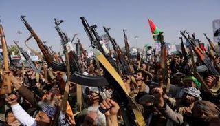 عناصر تابعة لمليشيات الحوثي - رويترز