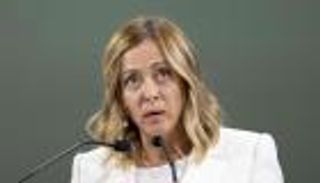 شباب إيطاليا «فقراء».. إحصائية تٌحرج رئيسة الوزراء جورجيا ميلوني