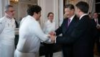 مأدبة شي وماكرون.. أسرار من داخل المطبخ