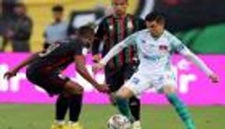 سيناريوهات التتويج بالدوري المغربي.. صراع مشتعل بين الرجاء والجيش الملكي