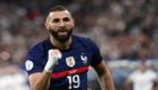 منها بنزيما.. 3 عوامل تقرب «ظاهرة فرنسا» من منتخب الجزائر