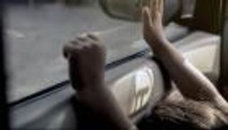 مأساة بعلبك.. رضيعة تموت من شدة الحرارة داخل سيارة