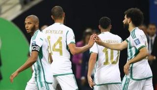 ياسين براهيمي قائد منتخب الجزائر