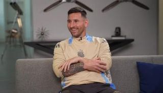 ليونيل ميسي قائد منتخب الأرجنتين