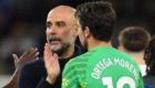 لماذا احتفظ مانشستر سيتي بمُنقذ غوارديولا؟