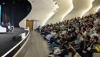 من يفوز بالجائزة؟ مليون دولار في قمة المليار متابع