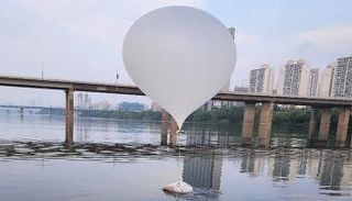 بالونات القمامة