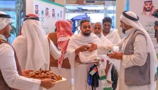 ضيوف الرحمن يتوافدون إلى المملكة