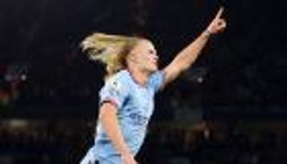 بضحكة خبيثة.. ماذا يفعل هالاند في إجازته بعيدا عن يورو 2024؟