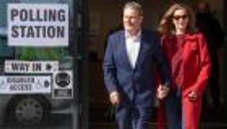 زعيم «العمال» البريطاني يتجنب «السلاح» الناعم.. والسبب زوجته