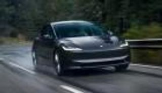 قائمة محدثة.. أسعار سيارات تسلا في 2024