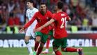 طلب زواج وحشد هائل.. رونالدو يتحول لبطل شعبي في يورو 2024 (صور)