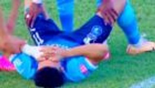 دموع مصطفى فتحي تثير الجدل.. هل بكى بسبب محمد صلاح؟ (فيديو)