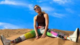 المغنية الكندية بلونديش